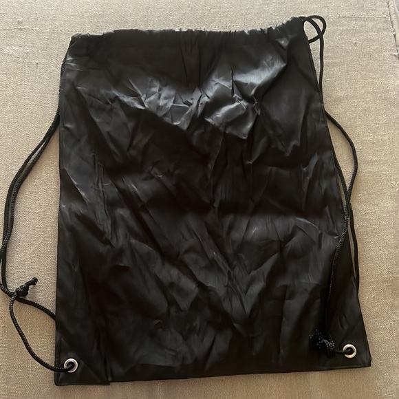 Carbon38 Drawstring Backpack - Picture 2 of 2
